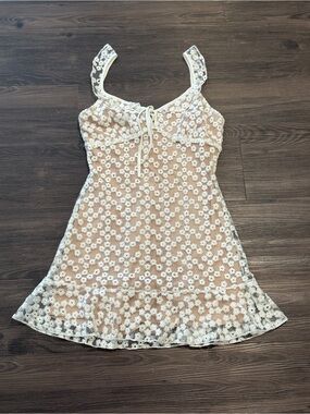 JUST ME Daisy Lace Eyelet Mini Dress White Tan Nude Lining Coquette Size Small